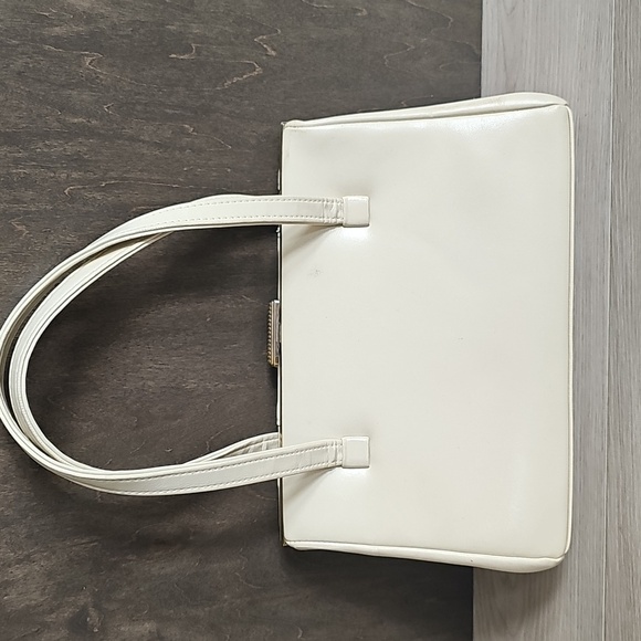 Vintage JR White Leather MCM Shoulder Bag - Picture 12 of 15